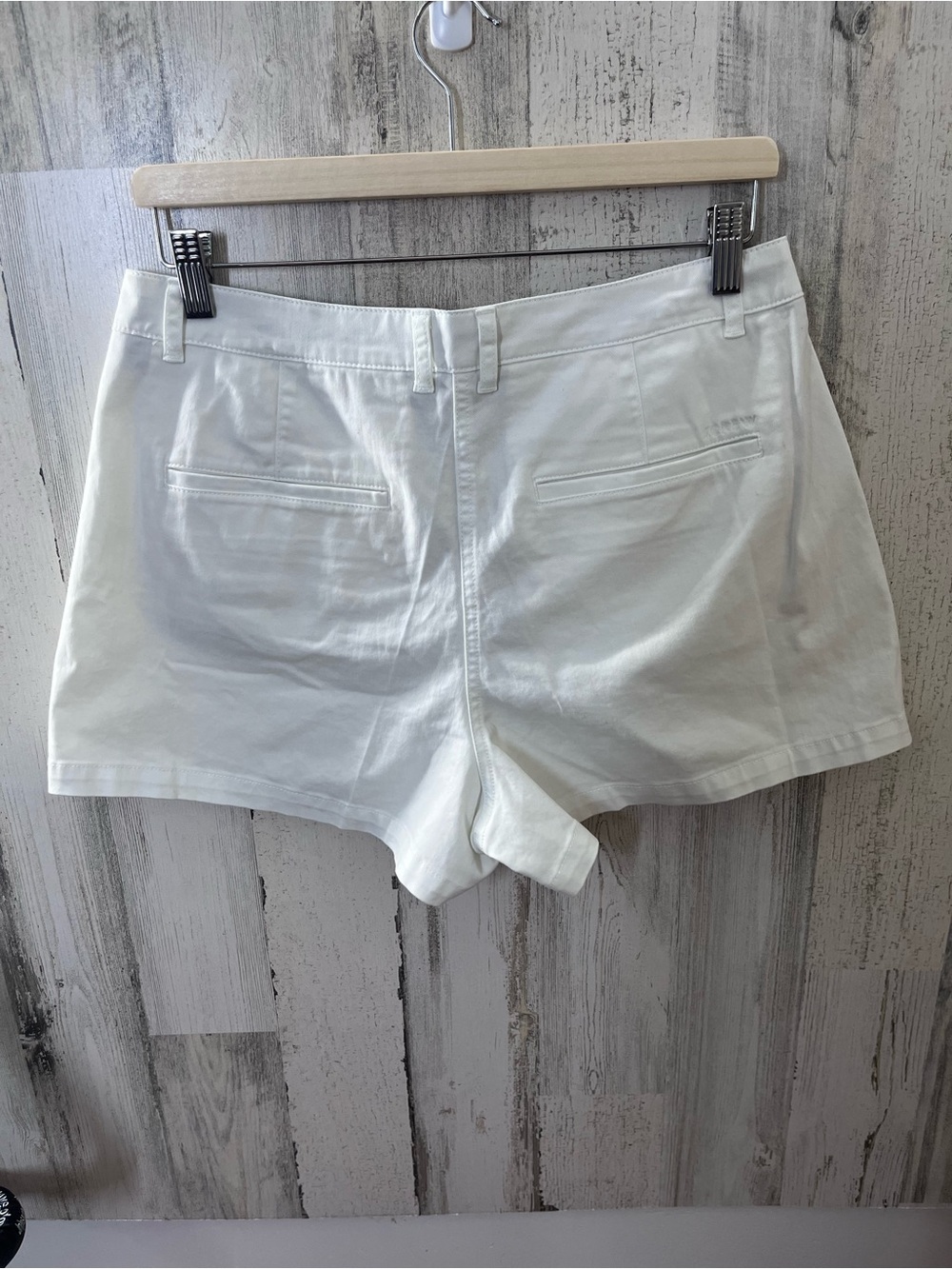 J Crew 3"pleated heritage chino short in White 6 Nwt - Picture 3 of 11